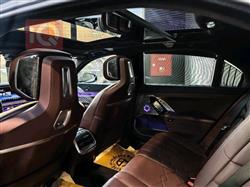 بي ام دبليو الفئة 7